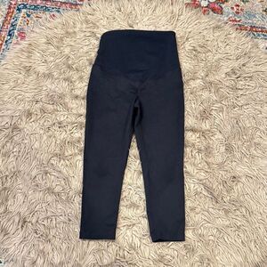 Zella cropped maternity leggings small